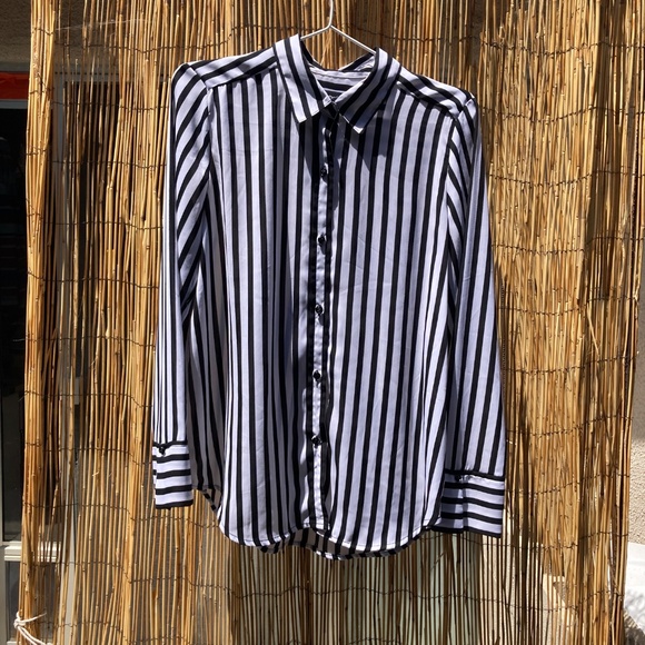Black and White Striped Button Up Blouse - Picture 5 of 9